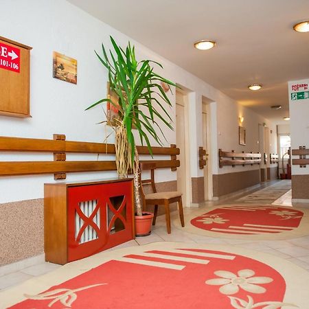 Prenociste "Nacional" Hotel Prnjavor Bagian luar foto