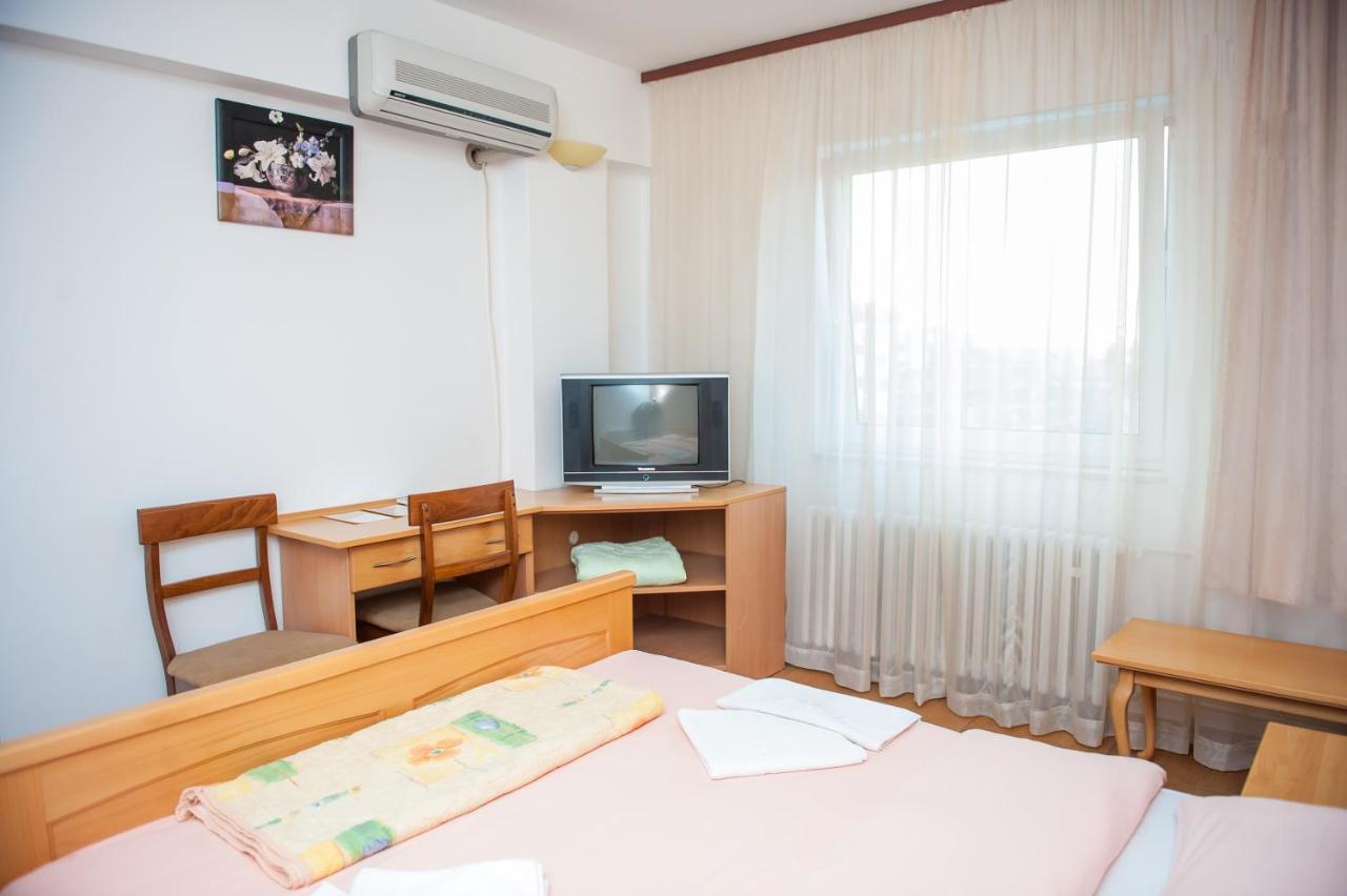 Prenociste "Nacional" Hotel Prnjavor Bagian luar foto