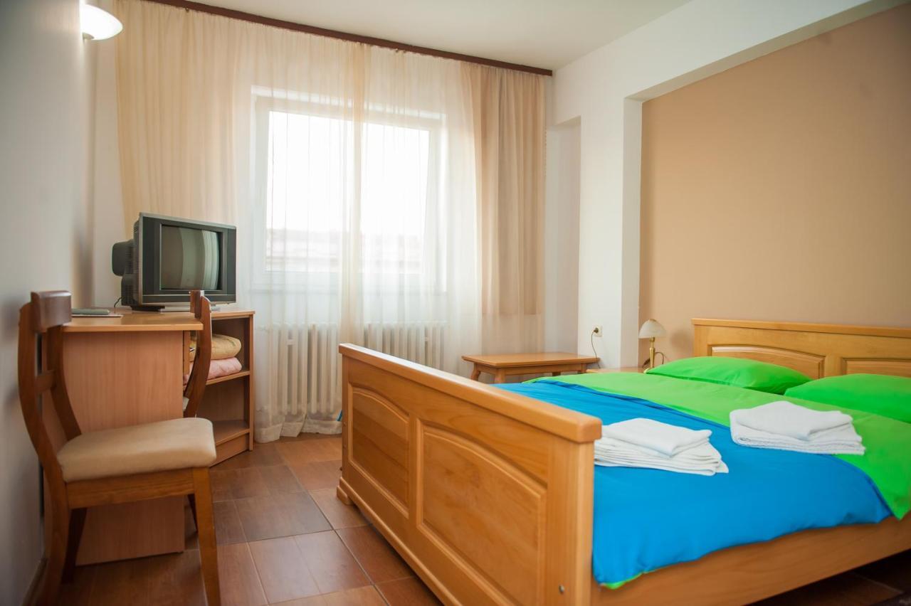 Prenociste "Nacional" Hotel Prnjavor Bagian luar foto