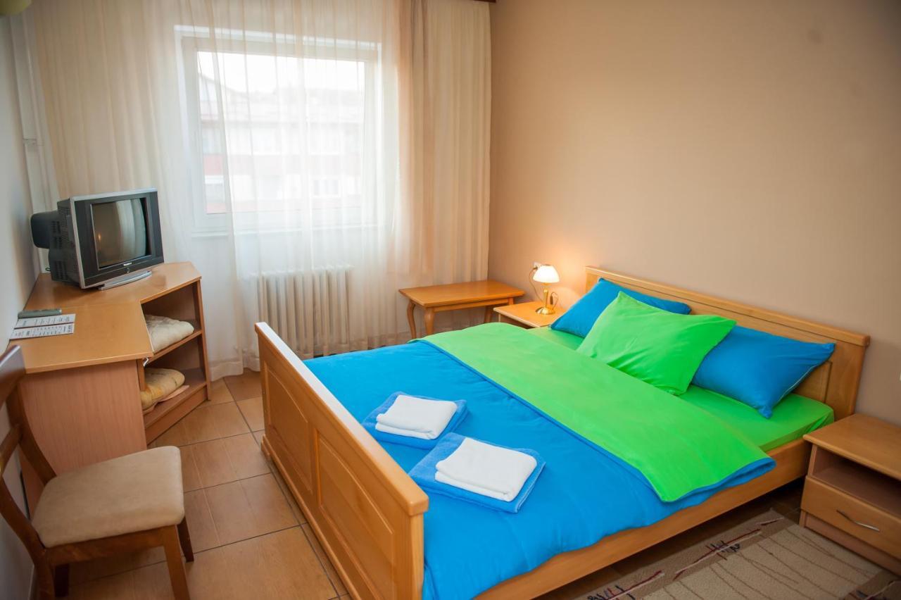 Prenociste "Nacional" Hotel Prnjavor Bagian luar foto